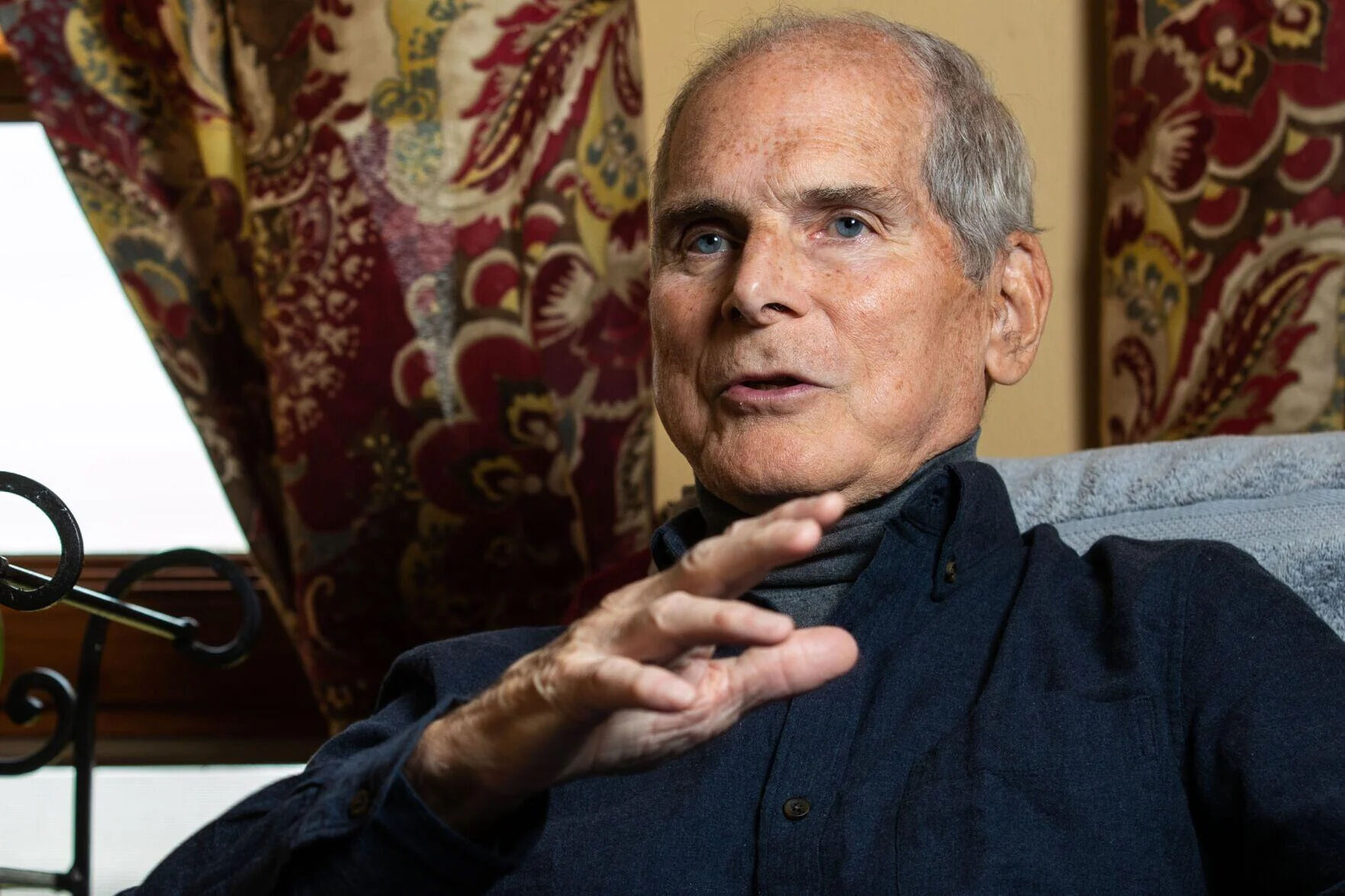 WILCOX GESTURING .jpg